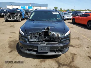 2016 Jeep Cherokee Altitude with VIN 1C4PJMAB5GW182417, listed as a Copart auction lot 69486134 with 157,571 mi miles and Salvage title. Bid and sale history available at DreamBid. Image 5.