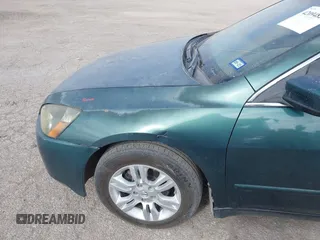 2003 Honda Accord LX z VIN JHMCM56313C053632, wystawiony jako IAAI lot #42094825 z przebiegiem 209 612 mil mil oraz . Historia ofert i sprzedaży dostępna na DreamBid. Obrazek 6.