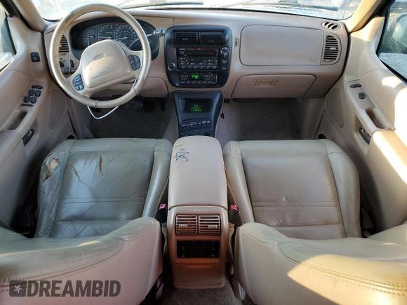 2001 Ford Explorer Eddie Bauer with VIN 1FMZU84P01UB51671, listed as a Copart auction lot 82465744 with 127,592 mi miles and Clean title. Bid and sale history available at DreamBid. Image 8.