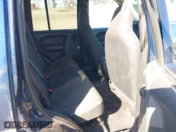 2003 Jeep Liberty Sport with VIN 1J4GL48K83W663248, listed as a IAAI auction lot 42056561 with 161,652 mi miles. Bid and sale history available at carsss.com. Image 8.
