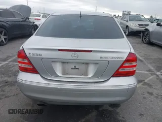 2005 Mercedes-Benz C 230 Kompressor with VIN WDBRF40JX5F629659, listed as a IAAI auction lot 41772158 with 183,008 mi miles and . Bid and sale history available at DreamBid. Image 15.