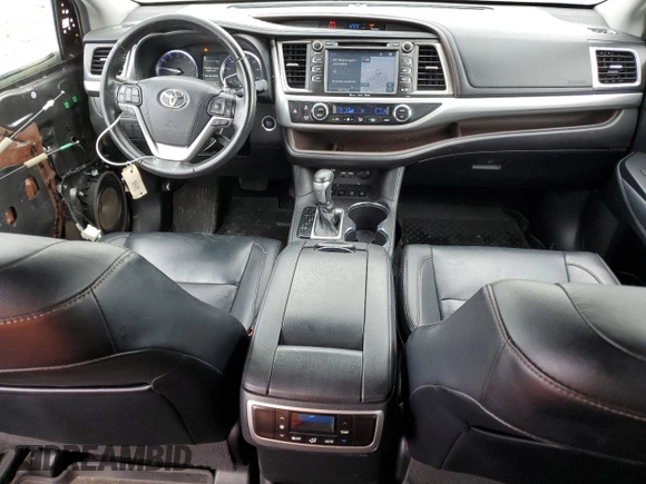 2019 Toyota Highlander SE with VIN 5TDJZRFH9KS936811, listed as a Copart auction lot 60310505 with 129,988 mi miles and Salvage title. Bid and sale history available at DreamBid. Image 8.