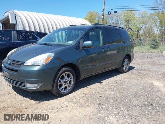 2005 Toyota Sienna XLE with VIN 5TDBA22C75S051329, listed as a IAAI auction lot 42147864 with 187,831 mi miles. Bid and sale history available at carsss.com. Image 2.