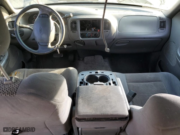 2002 Ford F-150 XLT with VIN 1FTRW07LX2KC22722, listed as a Copart auction lot 46000825 with 270,945 mi miles and Salvage Title. Bid and sale history available at carsss.com. Image 8.