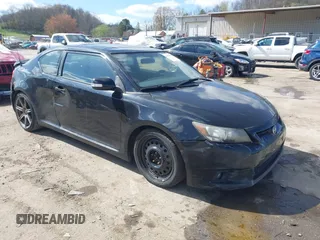 2013 Scion tC z VIN JTKJF5C76D3048463, wystawiony jako IAAI lot #41972560 z przebiegiem 204 863 mil mil oraz . Historia ofert i sprzedaży dostępna na DreamBid. Obrazek 1.