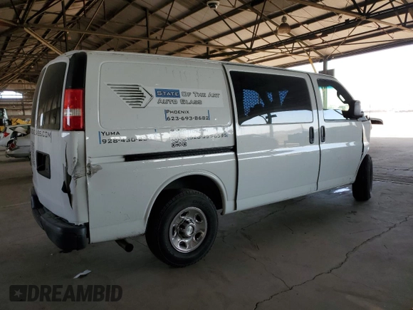 2018 Chevrolet Express Cargo Van with VIN 1GCWGAFP8J1266815, listed as a Copart auction lot 86369234 with 236,594 mi miles and Salvage Title. Bid and sale history available at carsss.com. Image 3.
