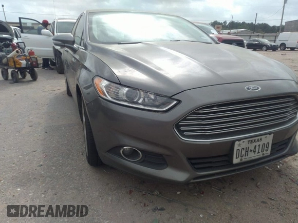 2014 Ford Fusion SE with VIN 3FA6P0HD8ER233408, listed as a IAAI auction lot 41957383 with 1 mi miles. Bid and sale history available at carsss.com. Image 1.