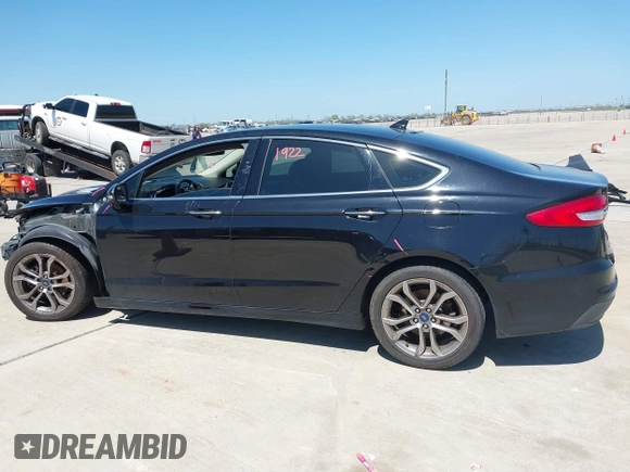 2019 Ford Fusion SEL with VIN 3FA6P0CD2KR113476, listed as a IAAI auction lot 41868614 with 86,650 mi miles. Bid and sale history available at carsss.com. Image 14.