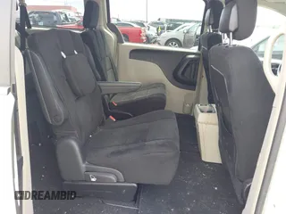 2011 Chrysler Town & Country Touring with VIN 2A4RR5DG9BR775238, listed as a IAAI auction lot 42162442 with 180,408 mi miles and . Bid and sale history available at DreamBid. Image 8.