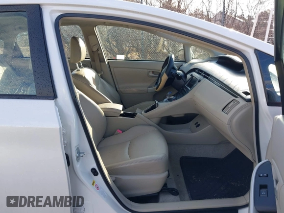 2010 Toyota Prius II with VIN JTDKN3DU5A0211575, listed as a IAAI auction lot 41686030 with 93,064 mi miles. Bid and sale history available at carsss.com. Image 5.