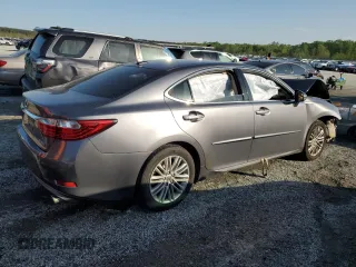 2013 Lexus ES 4dr Sdn with VIN JTHBK1GG0D2031883, listed as a Copart auction lot 52130815 with 203,769 mi miles and Salvage Title. Bid and sale history available at carsss.com. Image 3.