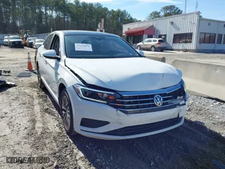 2019 Volkswagen Jetta SEL with VIN 3VWE57BU8KM249479, listed as a IAAI auction lot 41439870 with 69,258 mi miles. Bid and sale history available at carsss.com. Image 1.