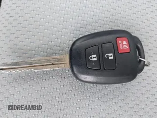 2015 Toyota Prius One z VIN JTDKDTB35F1113645, wystawiony jako IAAI lot #41650965 z przebiegiem 242 077 mil mil oraz . Historia ofert i sprzedaży dostępna na DreamBid. Obrazek 11.