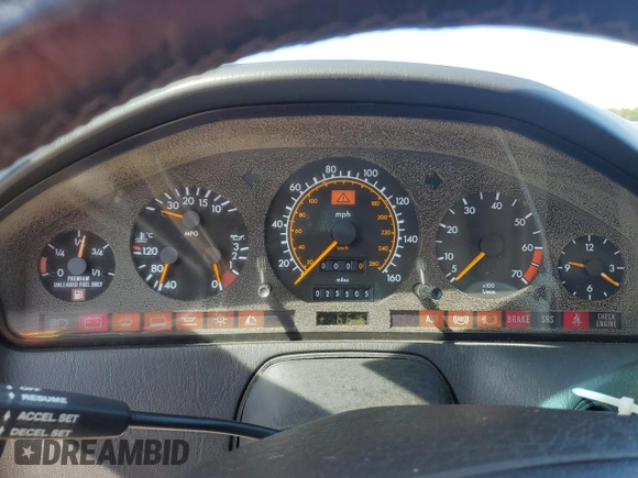 1992 Mercedes-Benz 500 z VIN WDBFA66E5NF054023, wystawiony jako Copart lot #51841895 z przebiegiem 25 505 mil mil oraz Tytuł czysty. Historia ofert i sprzedaży dostępna na DreamBid. Obrazek 9.