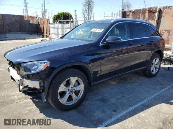 2018 Mercedes-Benz GLC 300 z VIN WDC0G4JB6JV085010, wystawiony jako Copart lot #49452435 z przebiegiem 81 274 mil mil oraz Szkoda całkowita • Salvage title. Historia ofert i sprzedaży dostępna na DreamBid. Obrazek 1.