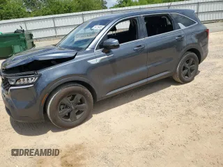 2022 Kia Sorento LX z VIN 5XYRG4LC2NG141511, wystawiony jako Copart lot #54418455 z przebiegiem 71 685 mil mil oraz Szkoda całkowita • Salvage title. Historia ofert i sprzedaży dostępna na DreamBid. Obrazek 1.