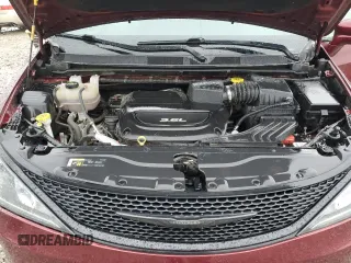 2018 Chrysler Pacifica Touring L Plus с VIN 2C4RC1EG9JR252640, выставлен на аукционе Copart как лот 57726455 с пробегом 97 841 миль миль и Списание • Salvage title. История ставок и продаж доступна на DreamBid. Изображение 12.