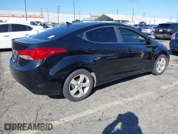 2011 Hyundai Elantra Limited с VIN 5NPDH4AE7BH053067, выставлен на аукционе IAAI как лот 41679315 с пробегом 148 961 миль миль и . История ставок и продаж доступна на DreamBid. Изображение 4.