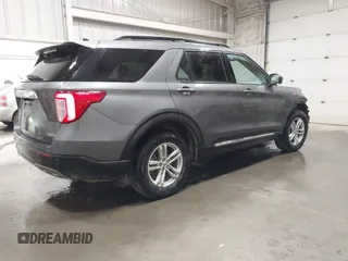 2023 Ford Explorer XLT with VIN 1FMSK8DH6PGB44473, listed as a IAAI auction lot 42217758 with 31,978 mi miles and . Bid and sale history available at carsss.com. Image 4.