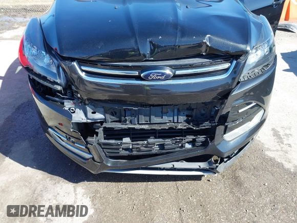 2013 Ford Escape SEL with VIN 1FMCU0HX4DUB31123, listed as a IAAI auction lot 41740392 with 171,239 mi miles. Bid and sale history available at carsss.com. Image 6.