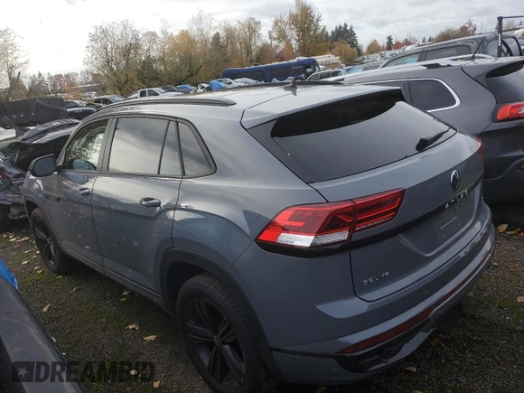 2023 Volkswagen Atlas SEL z VIN 1V2SE2CA8PC210959, wystawiony jako Copart lot #73726564 z przebiegiem 27 799 mil mil oraz Szkoda całkowita • Salvage title. Historia ofert i sprzedaży dostępna na DreamBid. Obrazek 2.