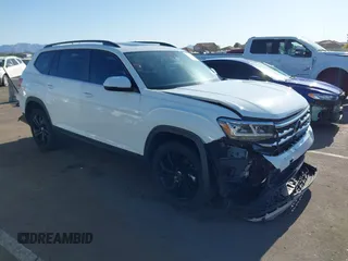 2023 Volkswagen Atlas SE with VIN 1V2JR2CA8PC548121, listed as a IAAI auction lot 42129010 with 42,621 mi miles and . Bid and sale history available at DreamBid. Image 1.