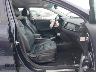 2019 Kia Niro EV EX Premium with VIN KNDCE3LG2K5019941, listed as a IAAI auction lot 41502482 with 70,088 mi miles. Bid and sale history available at carsss.com. Image 5.