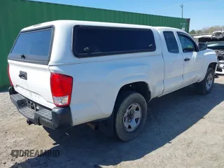 2017 Toyota Tacoma SR z VIN 5TFRX5GN9HX093461, wystawiony jako IAAI lot #41892559 z przebiegiem 159 986 mil mil oraz . Historia ofert i sprzedaży dostępna na DreamBid. Obrazek 4.