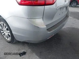 2018 Toyota Sienna XLE Auto Access Seat with VIN 5TDYZ3DC4JS904639, listed as a IAAI auction lot 41905251 with 179,989 mi miles. Bid and sale history available at carsss.com. Image 20.