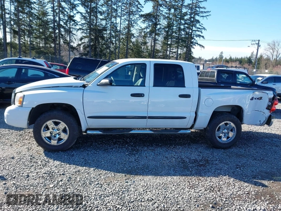 2006 Dodge Dakota SLT with VIN 1D7HW48N26S710819, listed as a IAAI auction lot 41691700 with 110,269 mi miles. Bid and sale history available at carsss.com. Image 14.