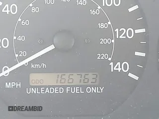 1998 Toyota Camry LE z VIN 4T1BF28K4WU051992, wystawiony jako IAAI lot #41426638 z przebiegiem 166 763 mil mil oraz . Historia ofert i sprzedaży dostępna na DreamBid. Obrazek 16.