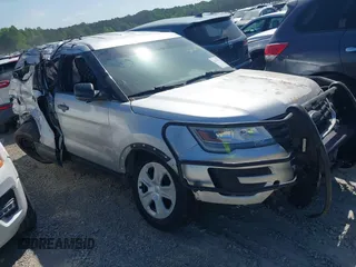 2018 Ford Police Interceptor Utility z VIN 1FM5K8AR6JGA32757, wystawiony jako IAAI lot #42124791 z przebiegiem Nie podano mil oraz . Historia ofert i sprzedaży dostępna na DreamBid. Obrazek 1.