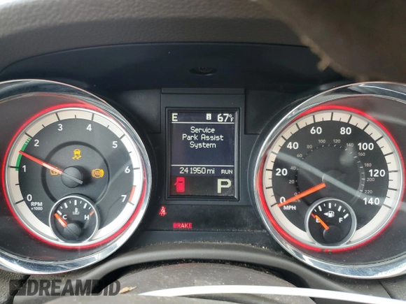 2013 Dodge Durango Crew z VIN 1C4RDHDG5DC664350, wystawiony jako Copart lot #44749085 z przebiegiem 241 950 mil mil oraz Czysty tytuł • Clean title. Historia ofert i sprzedaży dostępna na DreamBid. Obrazek 9.