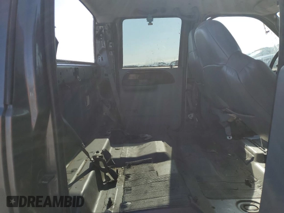2007 Ford F-250 XL z VIN 1FTSW21P67EB24138, wystawiony jako Copart lot #54596935 z przebiegiem Nie podano mil oraz Szkoda całkowita • Salvage title. Historia ofert i sprzedaży dostępna na DreamBid. Obrazek 10.