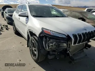 2017 Jeep Cherokee Latitude с VIN 1C4PJMCS0HW655400, выставлен на аукционе Copart как лот 43664355 с пробегом 135 997 миль миль и Списание • Salvage title. История ставок и продаж доступна на DreamBid. Изображение 11.