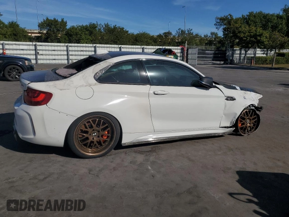 2017 BMW M2 with VIN WBS1H9C3XHV888092, listed as a Copart auction lot 83833534 with 0 mi miles and Clean Title. Bid and sale history available at carsss.com. Image 3.