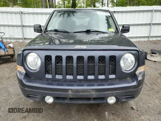 2015 Jeep Patriot Sport z VIN 1C4NJRBB1FD183965, wystawiony jako Copart lot #57535285 z przebiegiem 116 553 mil mil oraz Czysty tytuł • Clean title. Historia ofert i sprzedaży dostępna na DreamBid. Obrazek 5.