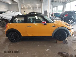 2015 MINI Hardtop with VIN WMWXM5C57FT942137, listed as a IAAI auction lot 42146541 with 96,058 mi miles and . Bid and sale history available at DreamBid. Image 13.