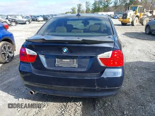 2008 BMW 3 Series 328i with VIN WBAVA37538NL52135, listed as a IAAI auction lot 41721538 with 117,121 mi miles. Bid and sale history available at carsss.com. Image 16.