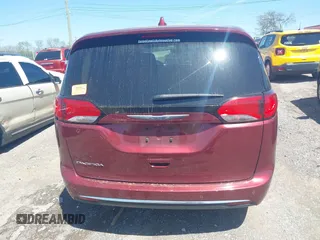 2020 Chrysler Pacifica Touring with VIN 2C4RC1FG5LR104163, listed as a IAAI auction lot 42018070 with 188,386 mi miles and . Bid and sale history available at DreamBid. Image 16.