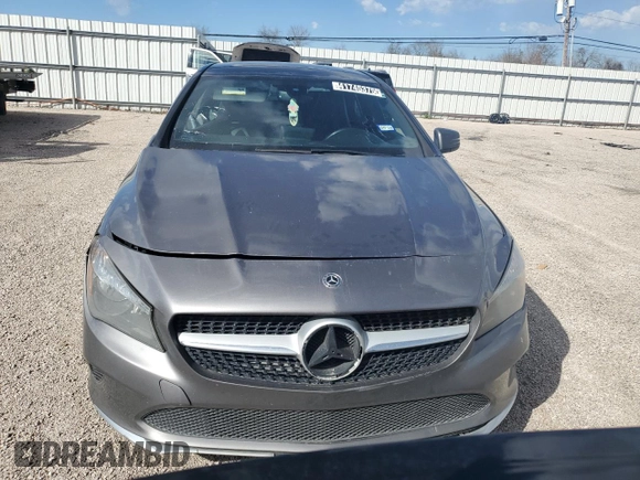 2018 Mercedes-Benz CLA 250 z VIN WDDSJ4GB2JN567499, wystawiony jako Copart lot #41745375 z przebiegiem 71 457 mil mil oraz Czysty tytuł • Clean title. Historia ofert i sprzedaży dostępna na DreamBid. Obrazek 5.