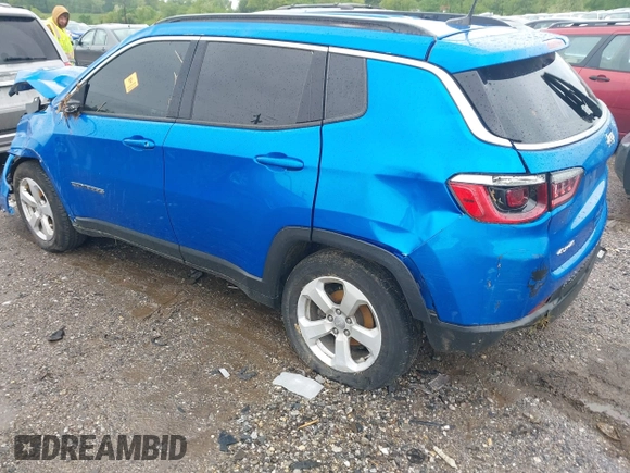 2021 Jeep Compass Altitude z VIN 3C4NJDBB0MT570078, wystawiony jako IAAI lot #42223102 z przebiegiem 41 537 mil mil oraz . Historia ofert i sprzedaży dostępna na DreamBid. Obrazek 3.