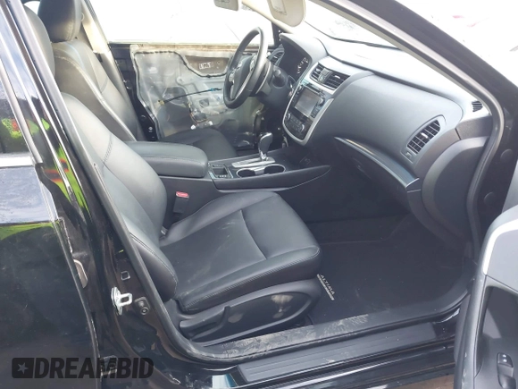2018 Nissan Altima SV with VIN 1N4AL3AP9JC233020, listed as a IAAI auction lot 41142328 with 133,786 mi miles and . Bid and sale history available at carsss.com. Image 5.