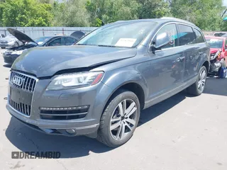 2015 Audi Q7 Premium Plus z VIN WA1LGAFE6FD009024, wystawiony jako IAAI lot #42282569 z przebiegiem 95 953 mil mil oraz . Historia ofert i sprzedaży dostępna na DreamBid. Obrazek 16.