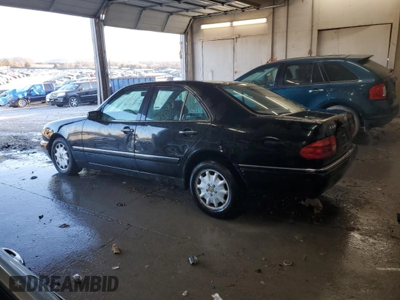 1998 Mercedes-Benz E-Class with VIN WDBJF65F2WA518941, listed as a Copart auction lot 42422425 with 153,131 mi miles and Salvage Title. Bid and sale history available at carsss.com. Image 2.