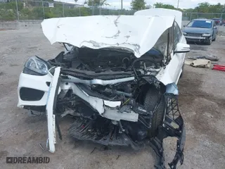 2014 Mercedes-Benz E-Class E 350 Sport with VIN WDDHF5KB1EB019977, listed as a IAAI auction lot 41909260 with 158,095 mi miles. Bid and sale history available at carsss.com. Image 6.
