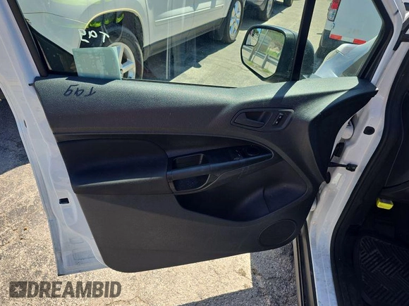 2018 Ford Transit Connect XL z VIN NM0LS7E75J1347256, wystawiony jako IAAI lot #42731230 z przebiegiem 158 735 mil mil oraz . Historia ofert i sprzedaży dostępna na DreamBid. Obrazek 16.
