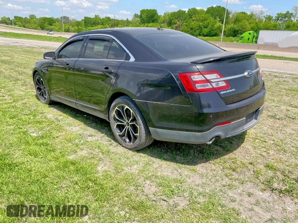 2013 Ford Taurus SHO z VIN 1FAHP2KT6DG144172, wystawiony jako Copart lot #54102495 z przebiegiem Nie podano mil oraz Czysty tytuł • Clean title. Historia ofert i sprzedaży dostępna na DreamBid. Obrazek 3.