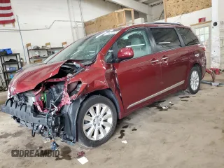 2015 Toyota Sienna Limited z VIN 5TDDK3DC5FS112395, wystawiony jako Copart lot #59630245 z przebiegiem 77 205 mil mil oraz Szkoda całkowita • Salvage title. Historia ofert i sprzedaży dostępna na DreamBid. Obrazek 1.