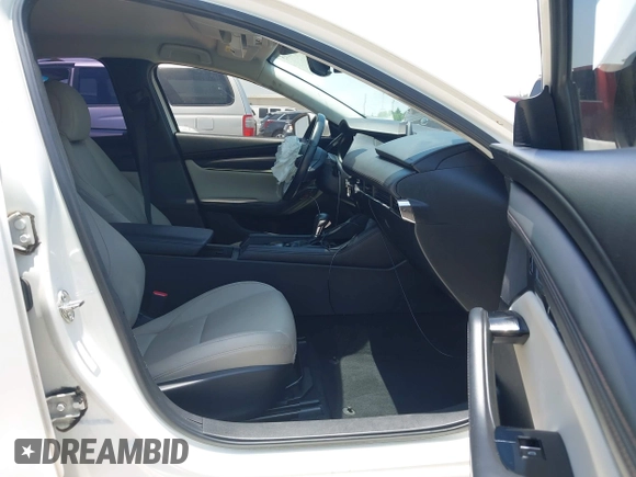 2019 Mazda 3 Select с VIN 3MZBPAALXKM112322, выставлен на аукционе IAAI как лот 42438115 с пробегом 89 138 миль миль и . История ставок и продаж доступна на DreamBid. Изображение 5.